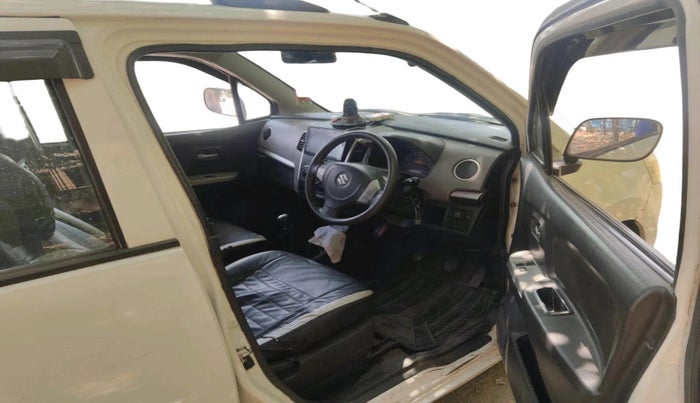 2011 Maruti Wagon R 1.0 LXI, CNG, Manual, 77,526 km, interior