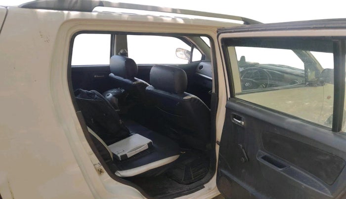 2011 Maruti Wagon R 1.0 LXI, CNG, Manual, 77,526 km, interior