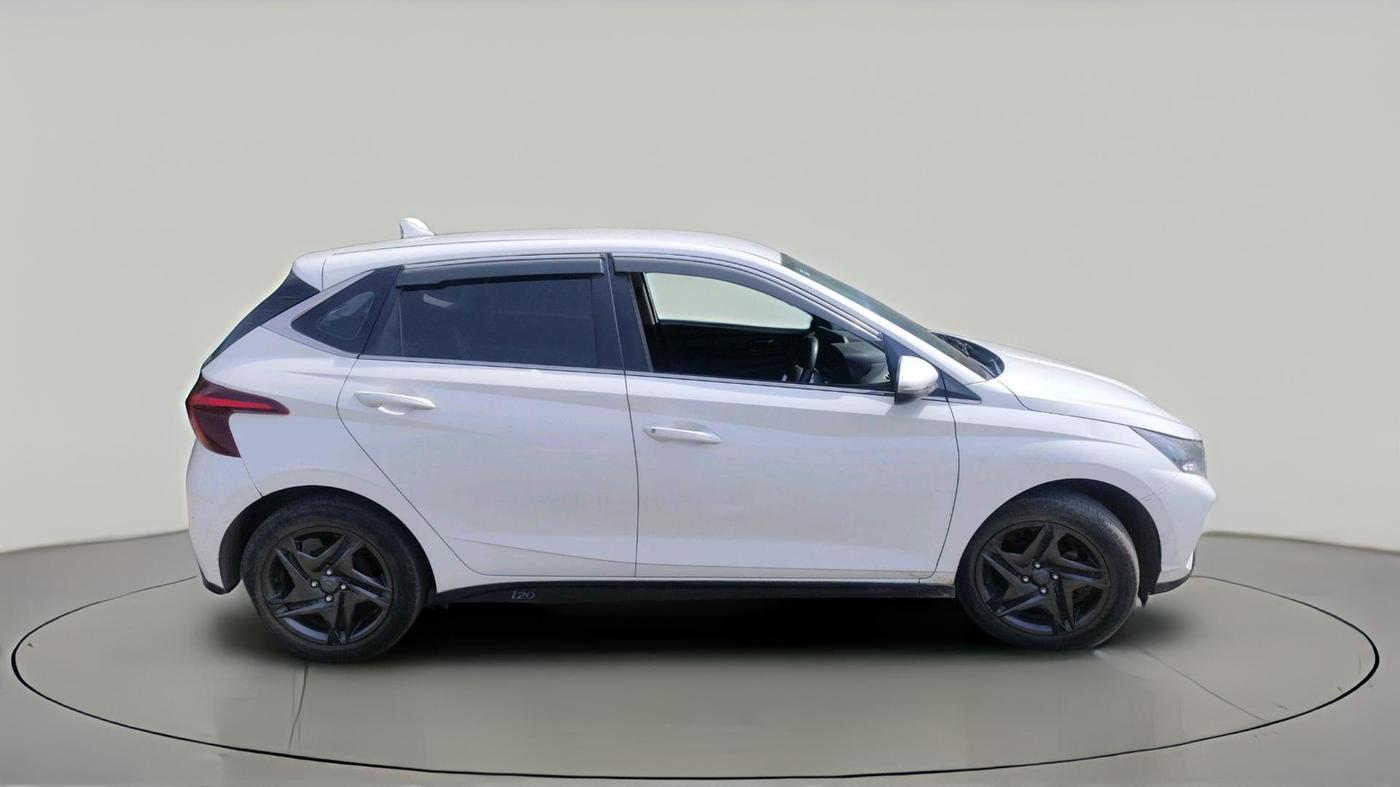2022 Hyundai NEW I20 SPORTZ 1.2 MT, Petrol, Manual, 43,419 km, exterior
