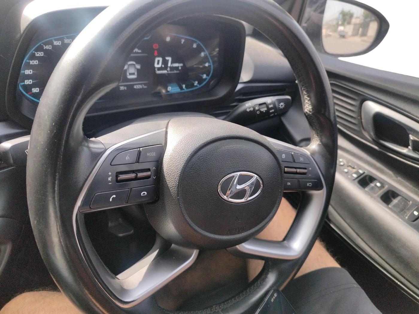 2022 Hyundai NEW I20 SPORTZ 1.2 MT, Petrol, Manual, 43,419 km, interior