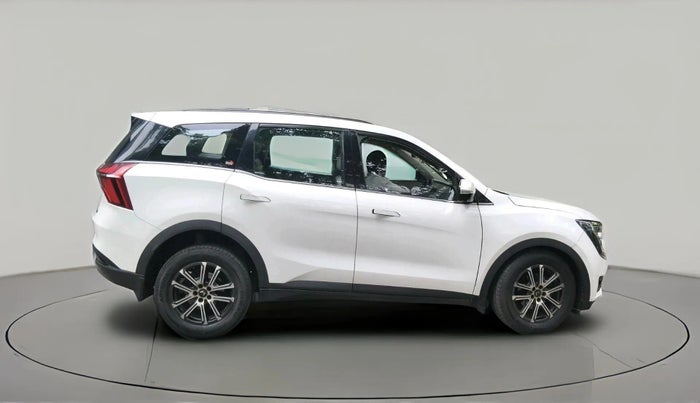 2022 Mahindra XUV700 AX 7 LUXURY D AT 7 STR, Diesel, Automatic, 91,917 km, exterior