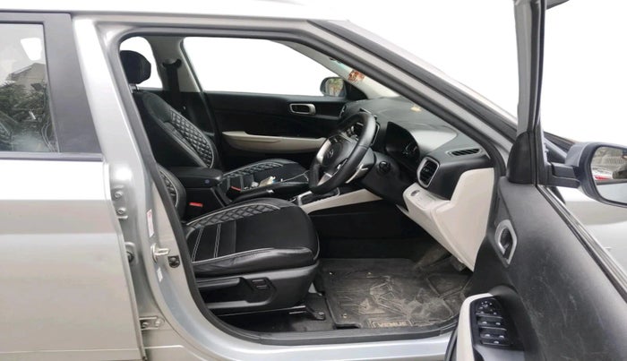 2022 Hyundai VENUE SX (O) 1.0 TURBO DCT, Petrol, Automatic, 26,917 km, interior