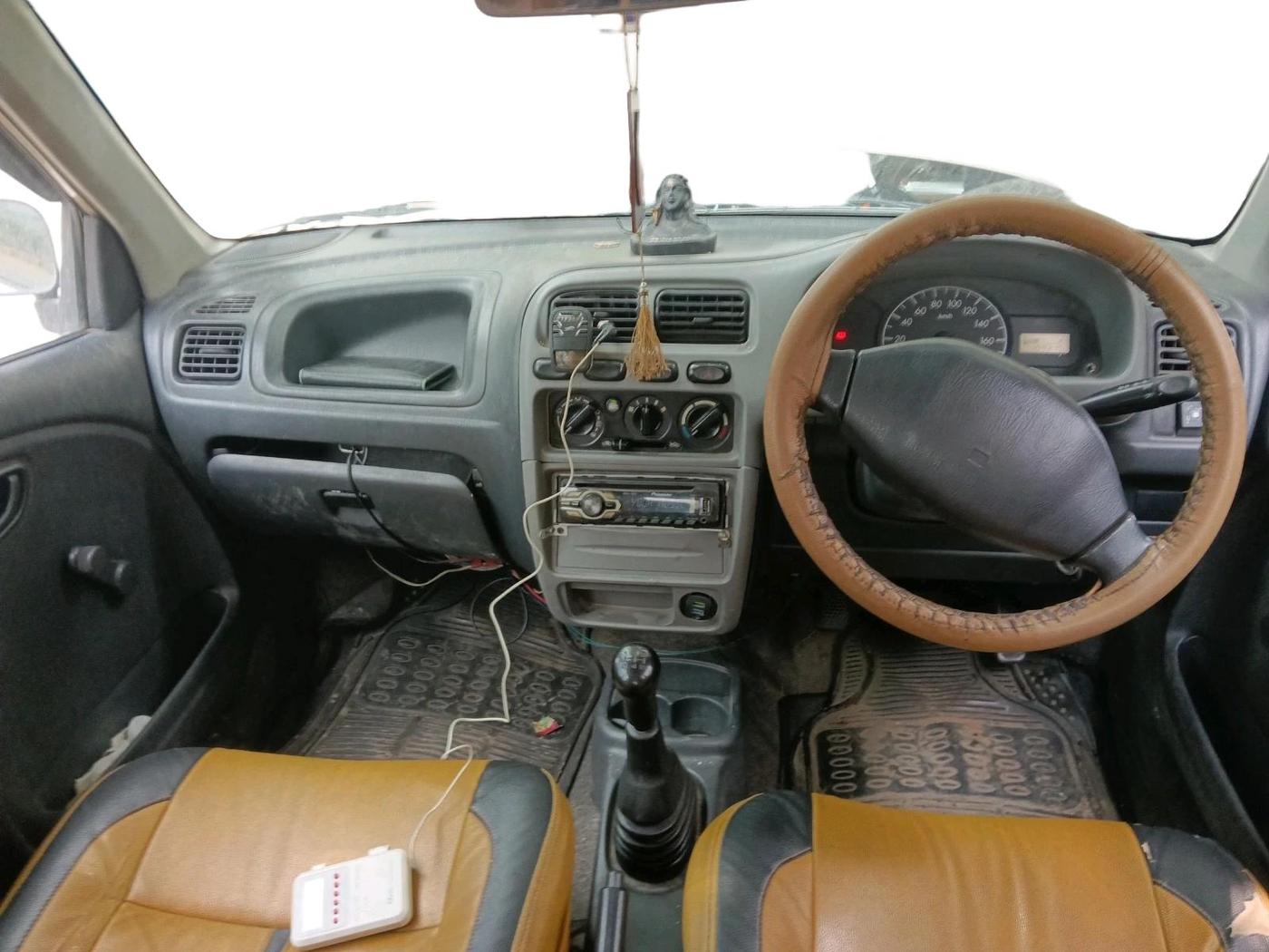 2011 Maruti Alto LXI, CNG, Manual, 1,09,315 km, interior