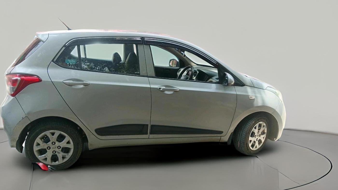 2016 Hyundai Grand i10 MAGNA 1.2 KAPPA VTVT, Petrol, Manual, 1,31,783 km, exterior