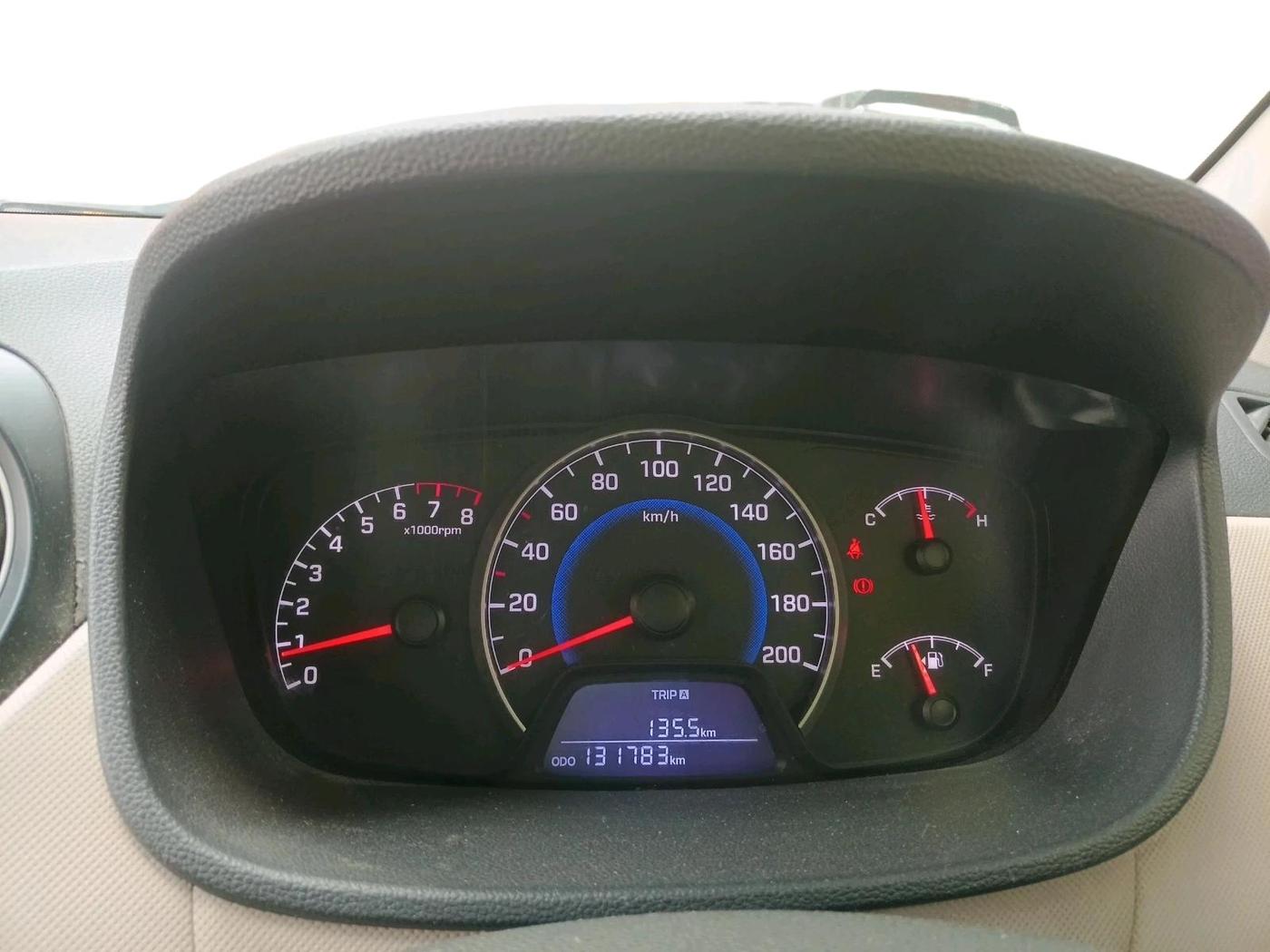 2016 Hyundai Grand i10 MAGNA 1.2 KAPPA VTVT, Petrol, Manual, 1,31,783 km, interior