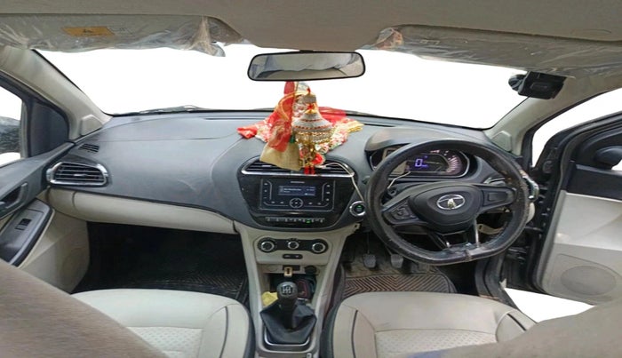 2022 Tata TIGOR XZ CNG, CNG, Manual, 72,349 km, interior