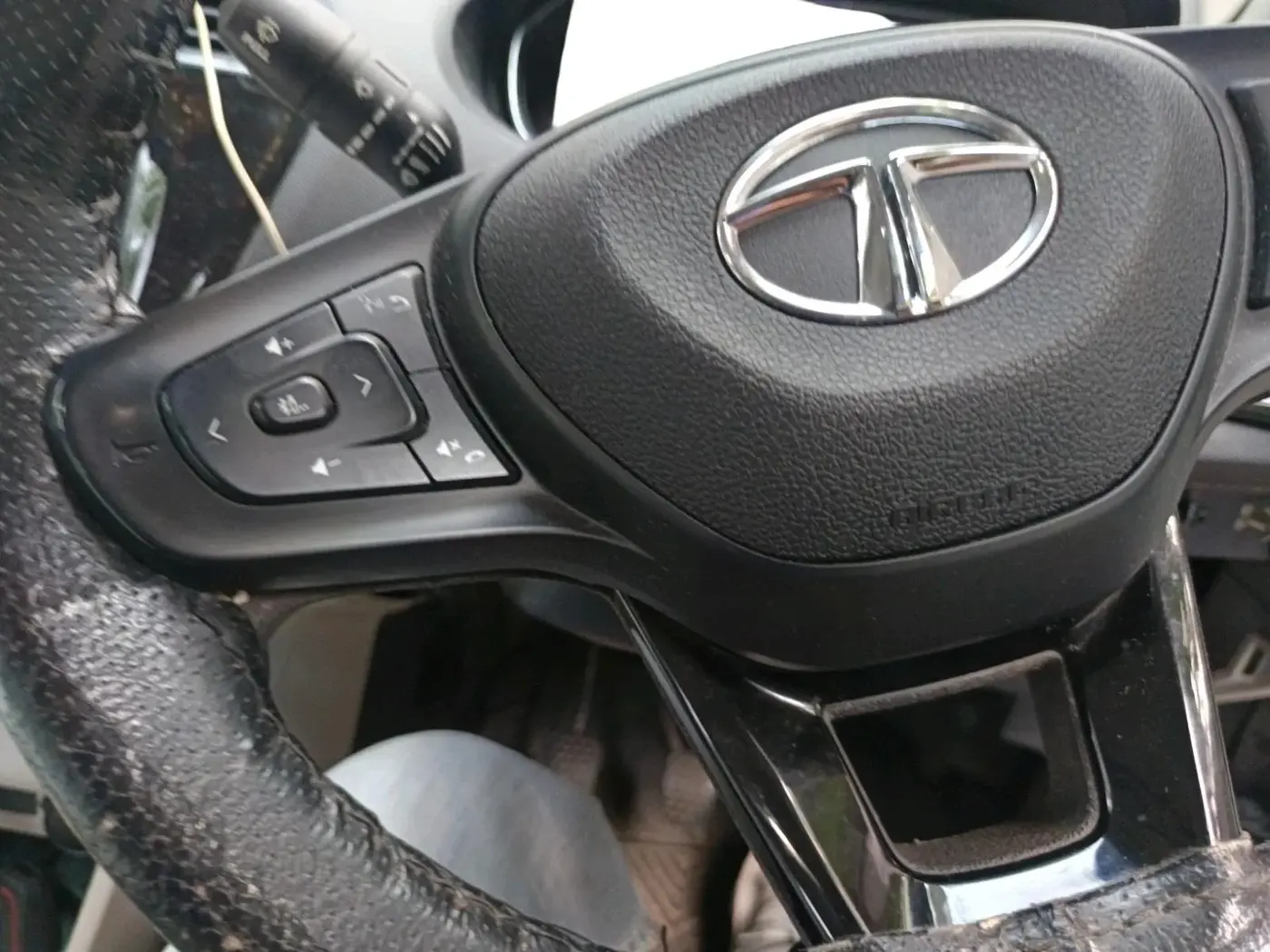 2022 Tata TIGOR XZ CNG, CNG, Manual, 72,349 km, interior