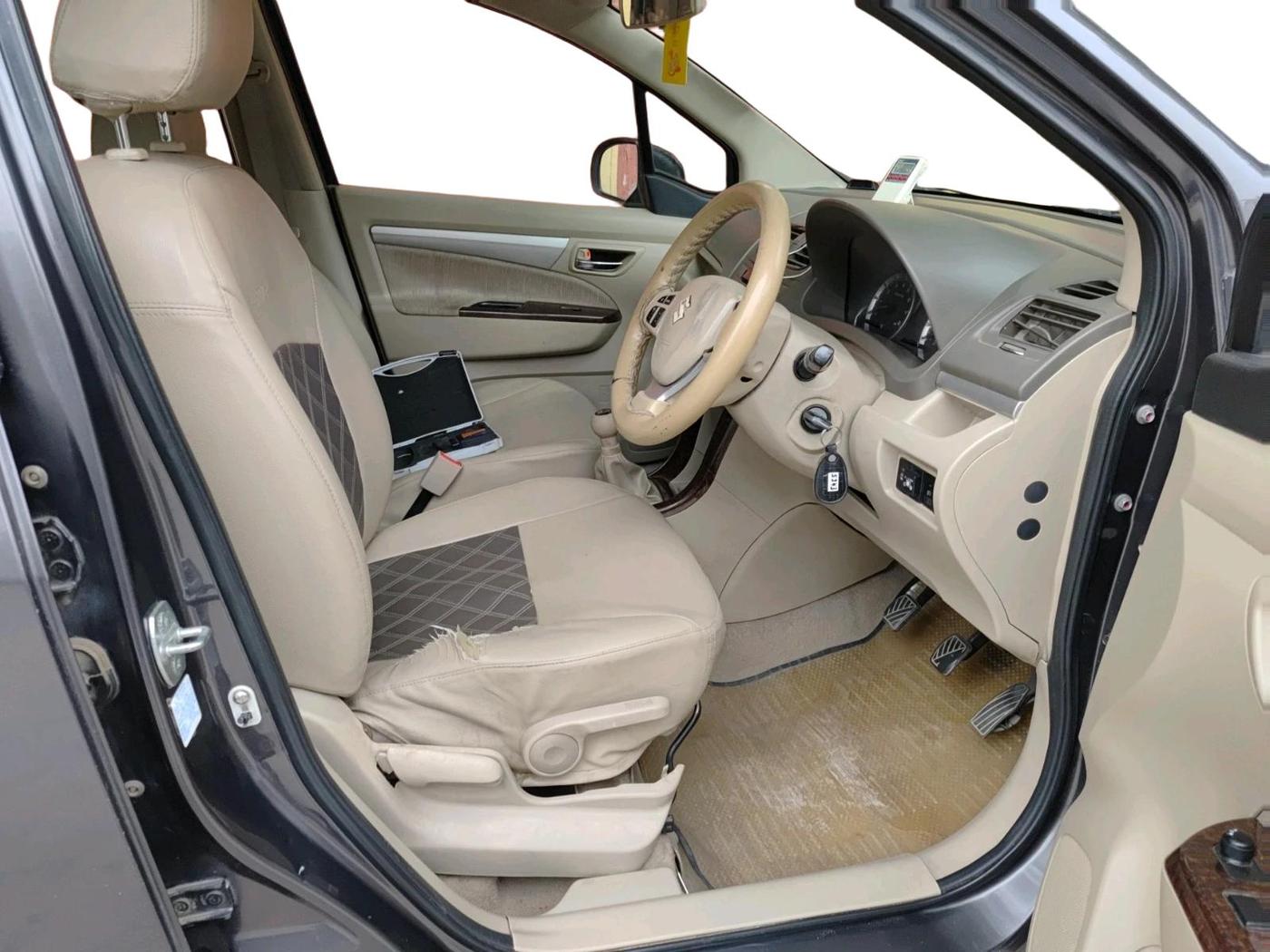 2014 Maruti Ertiga ZXI, CNG, Manual, 1,26,811 km, interior