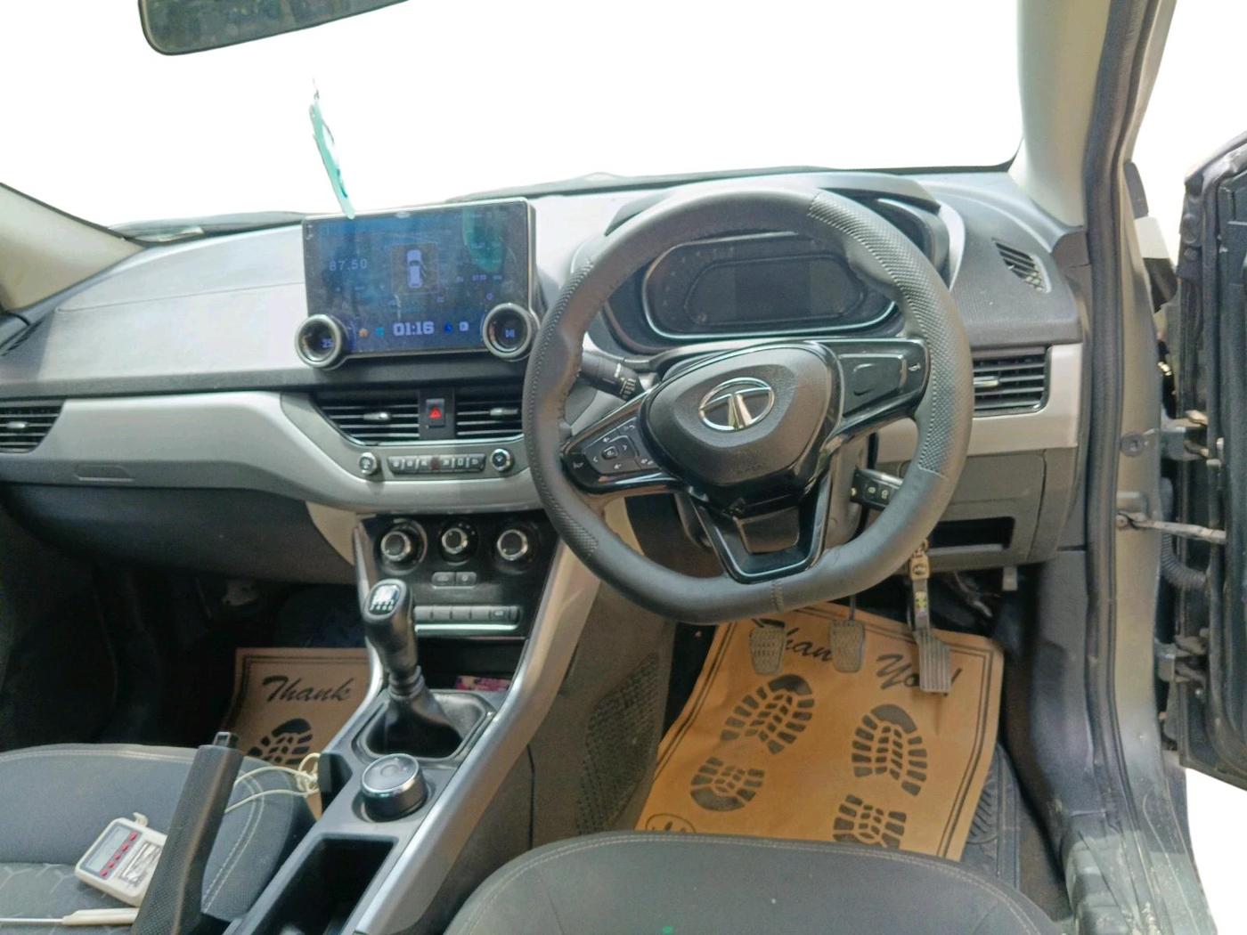 2023 Tata NEXON XM SUNROOF PETROL, Petrol, Manual, 57,641 km, interior