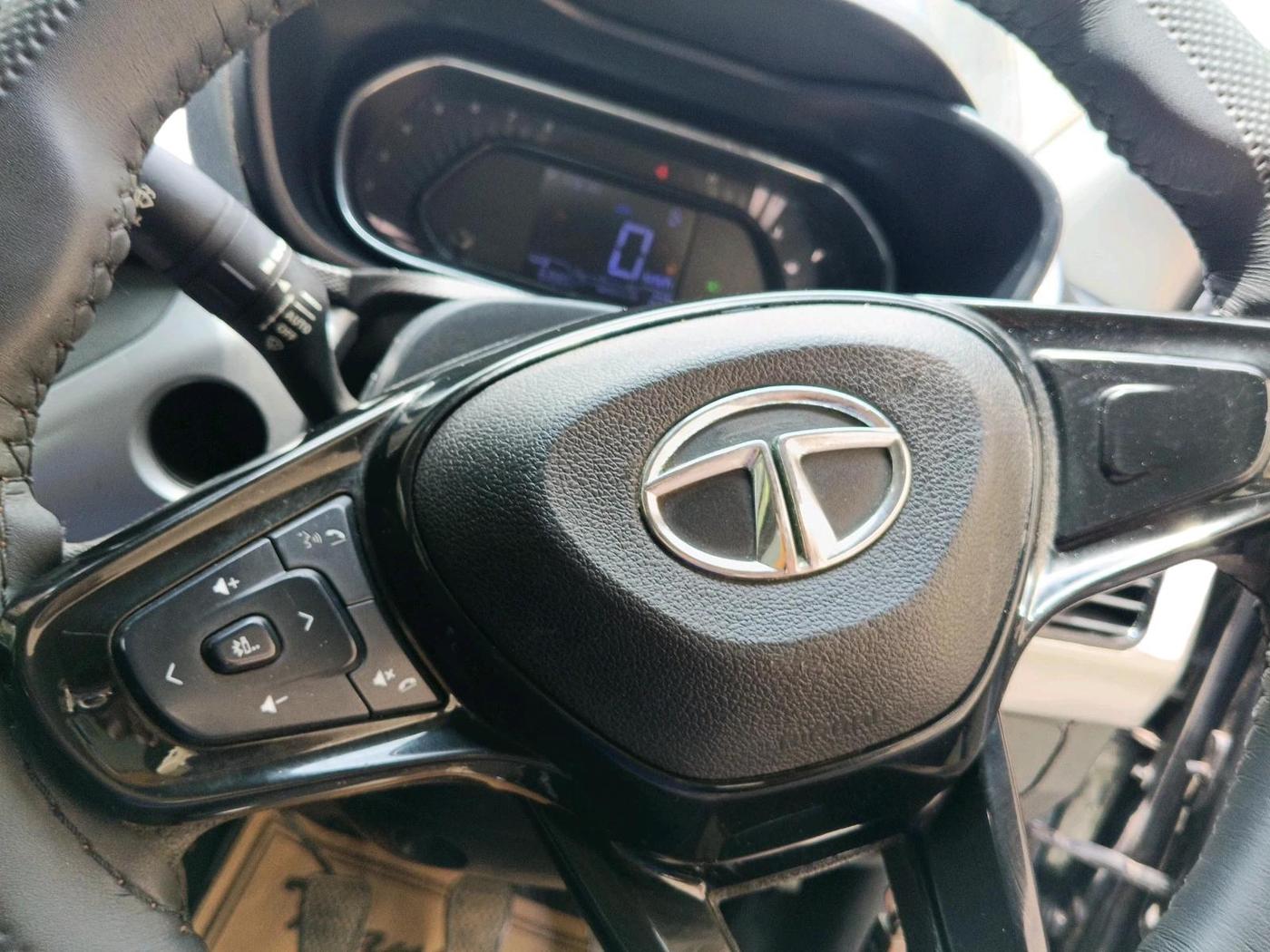 2023 Tata NEXON XM SUNROOF PETROL, Petrol, Manual, 57,641 km, interior