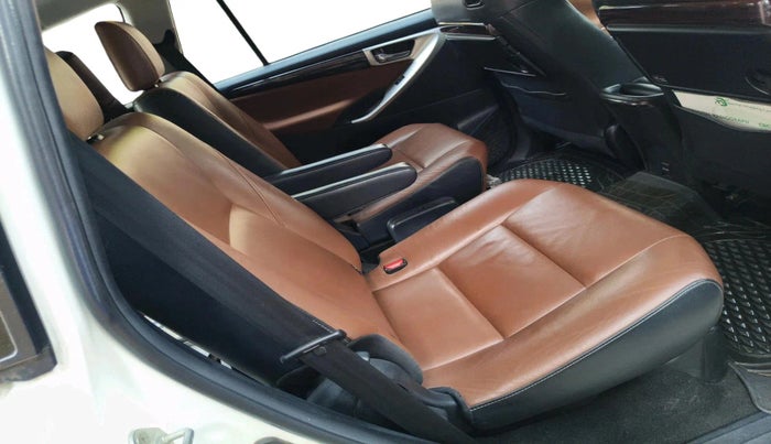 2016 Toyota Innova Crysta 2.8 ZX AT 7 STR, Diesel, Automatic, 1,71,496 km, interior
