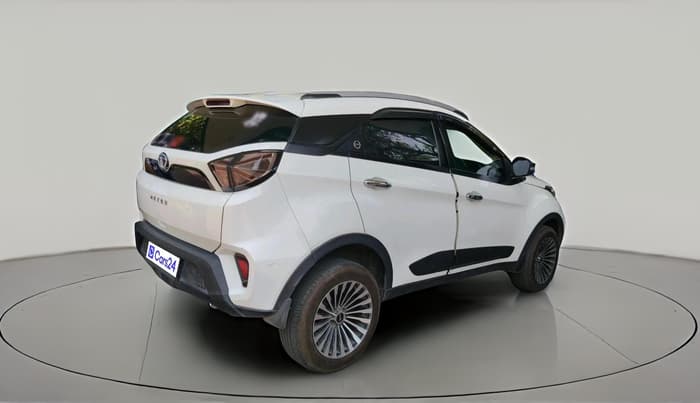 2023 Tata NEXON XM PLUS SUNROOF PETROL, Petrol, Manual, 29,158 km, exterior