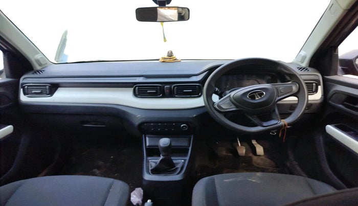 2025 Tata PUNCH PURE MT, Petrol, Manual, 5,573 km, interior