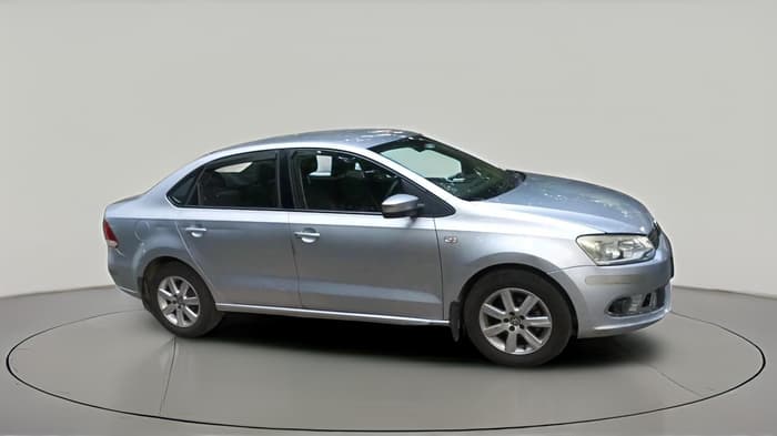 2013 Volkswagen Vento COMFORTLINE 1.6, Petrol, Manual, 80,136 km, exterior