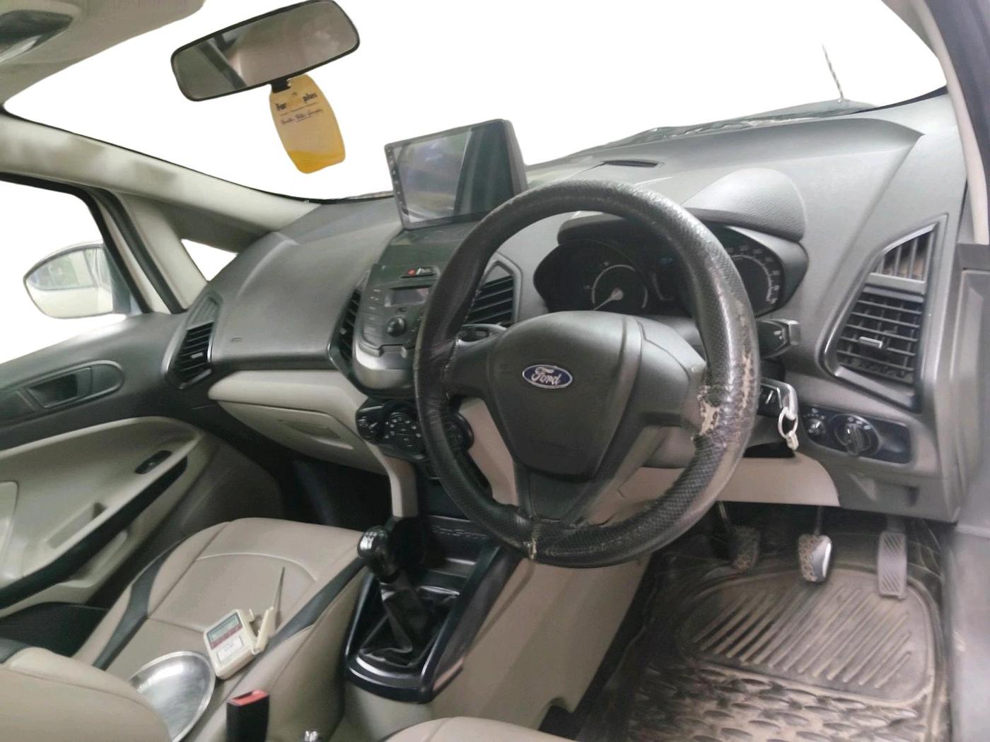 2017 Ford Ecosport AMBIENTE 1.5L DIESEL, Diesel, Manual, 1,55,606 km, interior