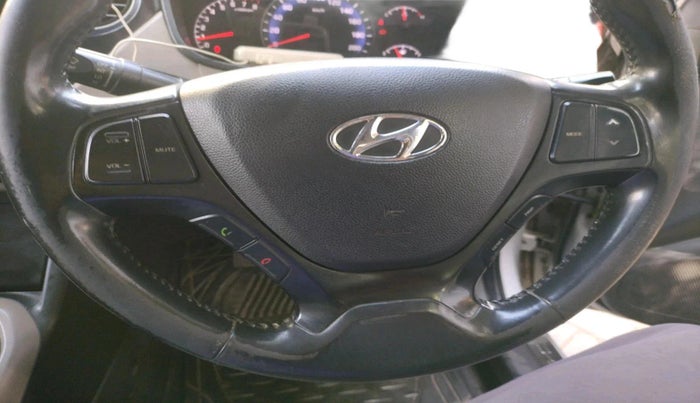 2014 Hyundai Xcent SX 1.2 (O), CNG, Manual, 94,124 km, interior