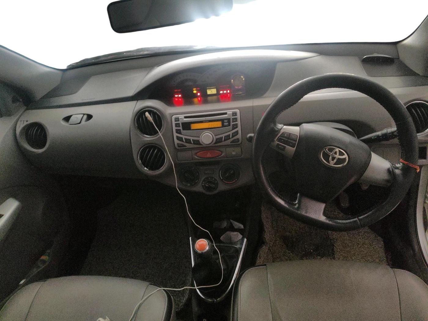 2011 Toyota Etios VX, Petrol, Manual, 1,38,574 km, interior