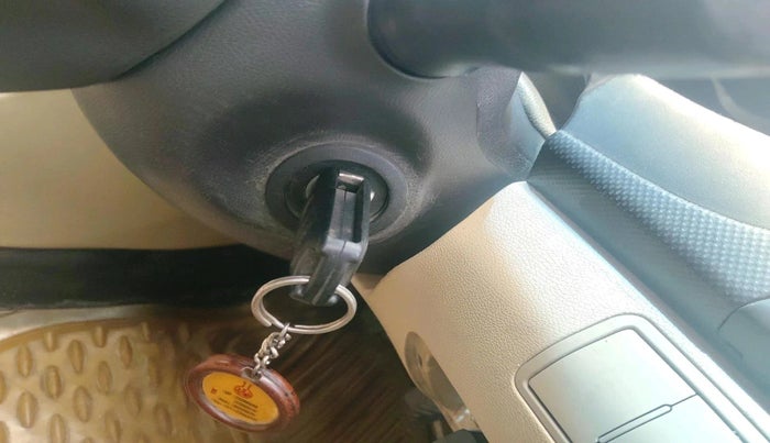 2012 Hyundai Verna FLUIDIC 1.6 VTVT EX, Petrol, Manual, 93,165 km, interior