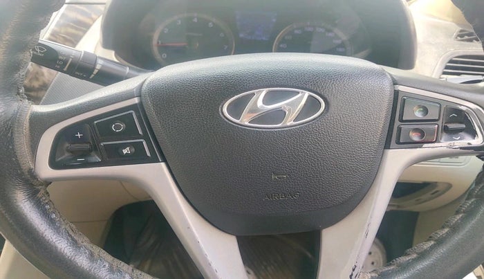 2012 Hyundai Verna FLUIDIC 1.6 VTVT EX, Petrol, Manual, 93,165 km, interior