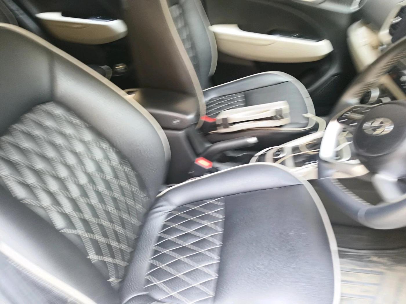 2022 Hyundai VENUE SX (O) 1.0 TURBO DCT, Petrol, Automatic, 85,089 km, interior