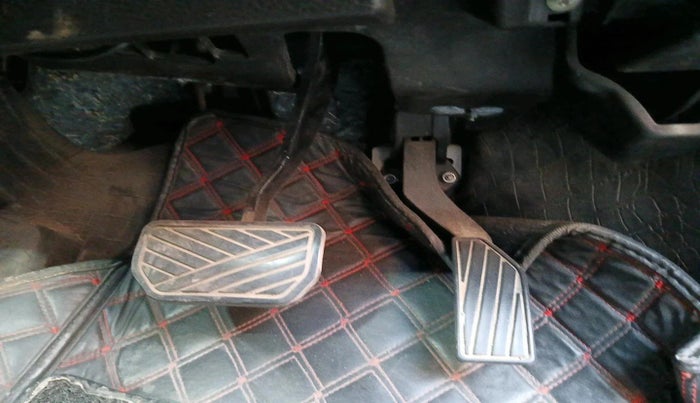 2022 Maruti BREZZA VXI AT SMART HYBRID, CNG, Automatic, 41,190 km, interior