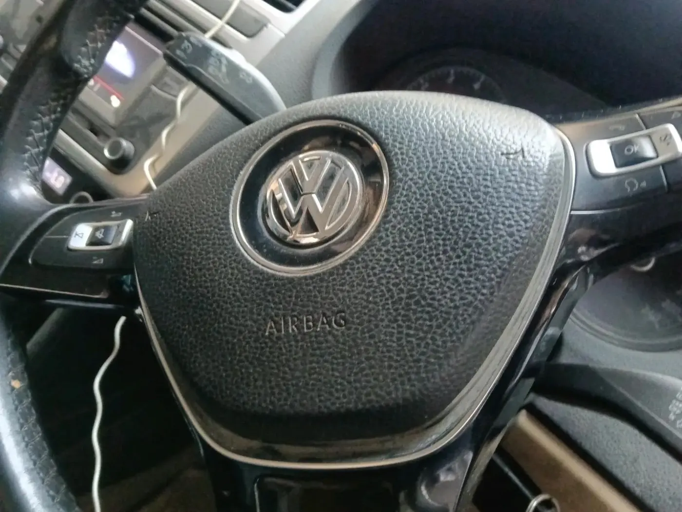 2016 Volkswagen Ameo HIGHLINE1.2L, Petrol, Manual, 60,500 km, interior