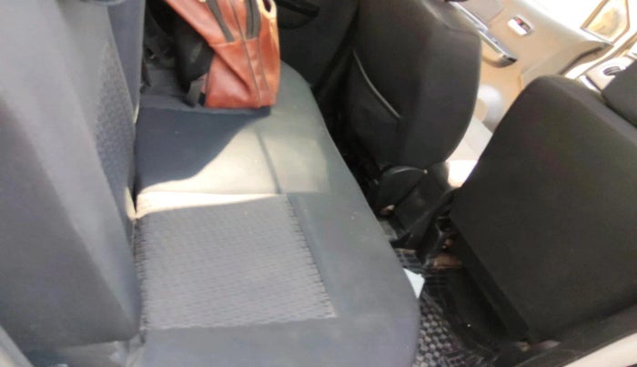 2013 Maruti Wagon R Stingray VXI, CNG, Manual, 82,119 km, interior