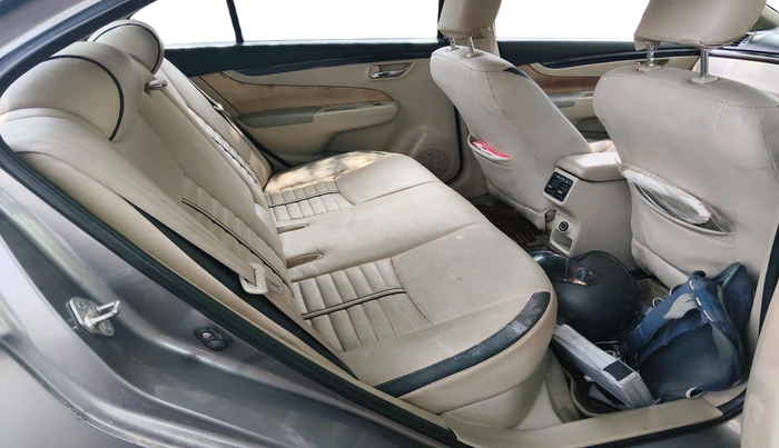 2016 Maruti Ciaz VDI+ SHVS, Diesel, Manual, 1,20,060 km, interior