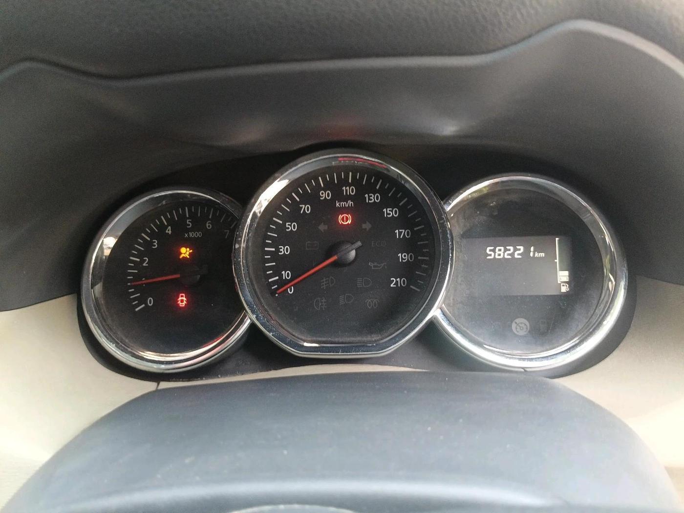 2016 Nissan Terrano XL D PLUS, Diesel, Manual, 58,221 km, interior