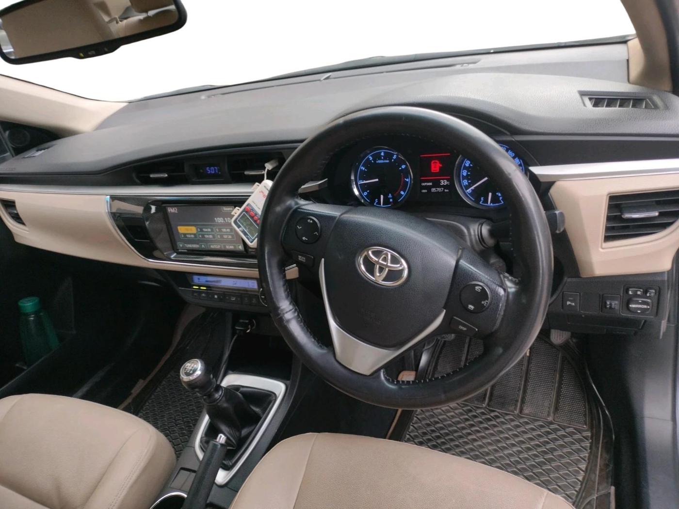 2015 Toyota Corolla Altis G PETROL, Petrol, Manual, 85,787 km, interior