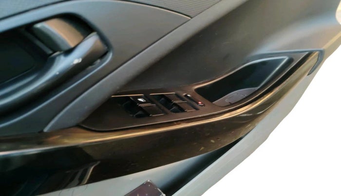 2019 Tata NEXON XM PETROL, CNG, Manual, 1,05,793 km, interior