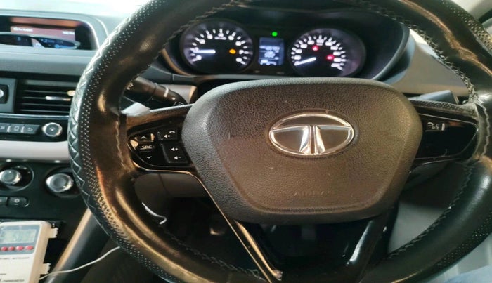 2019 Tata NEXON XM PETROL, CNG, Manual, 1,05,793 km, interior