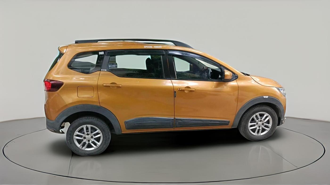 2020 Renault TRIBER RXL MT, Petrol, Manual, 98,814 km, exterior