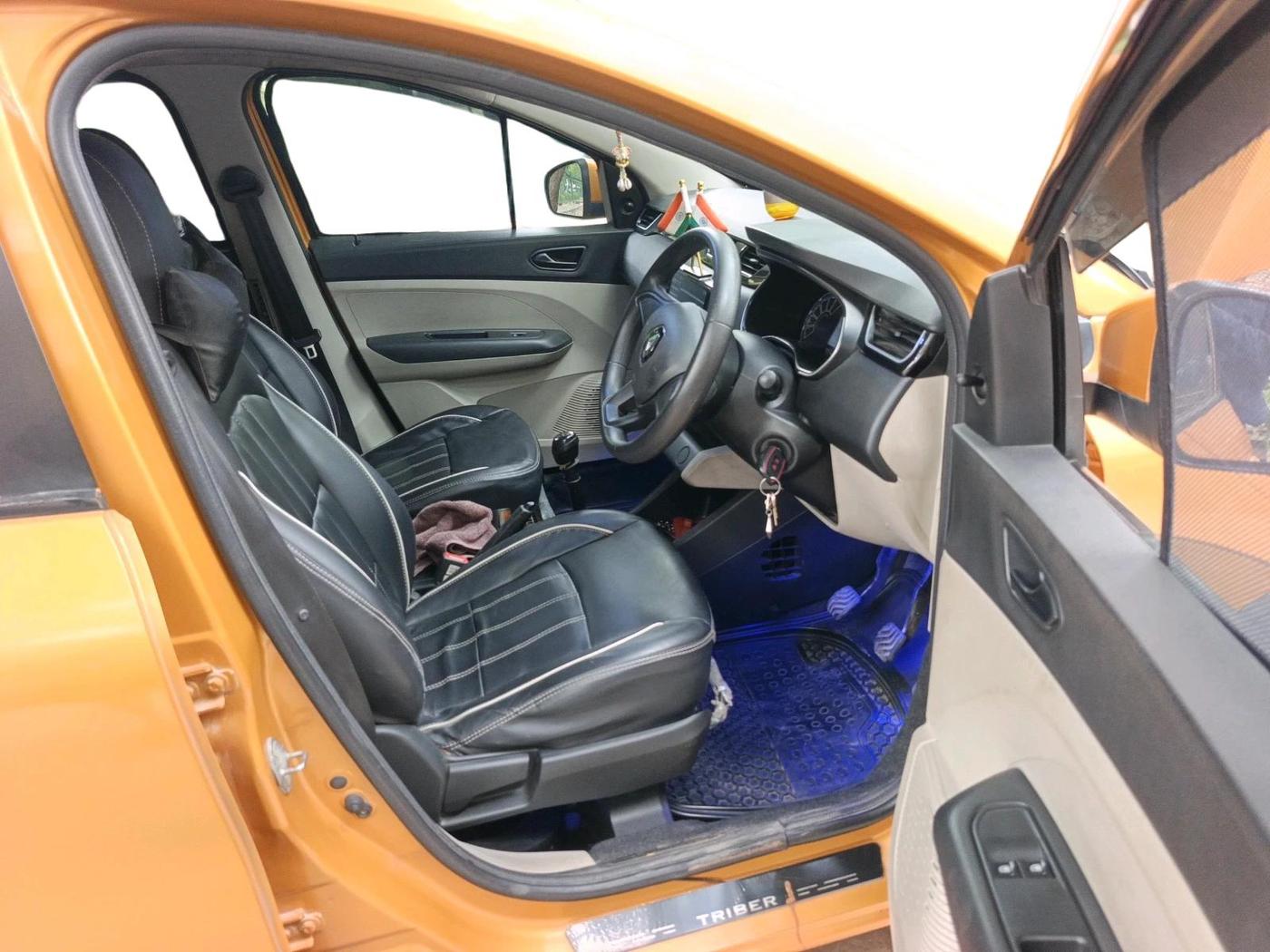 2020 Renault TRIBER RXL MT, Petrol, Manual, 98,814 km, interior