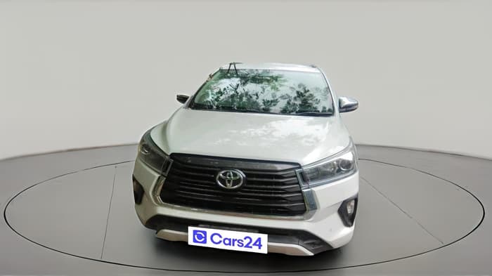2022 Toyota Innova Crysta 2.7 ZX AT 7 STR, Petrol, Automatic, 25,587 km, exterior