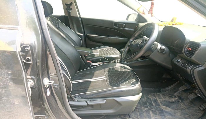 2019 Hyundai VENUE SX 1.0 (O) TURBO, Petrol, Manual, 82,004 km, interior