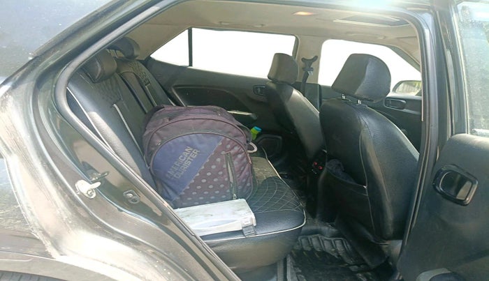 2019 Hyundai VENUE SX 1.0 (O) TURBO, Petrol, Manual, 82,004 km, interior