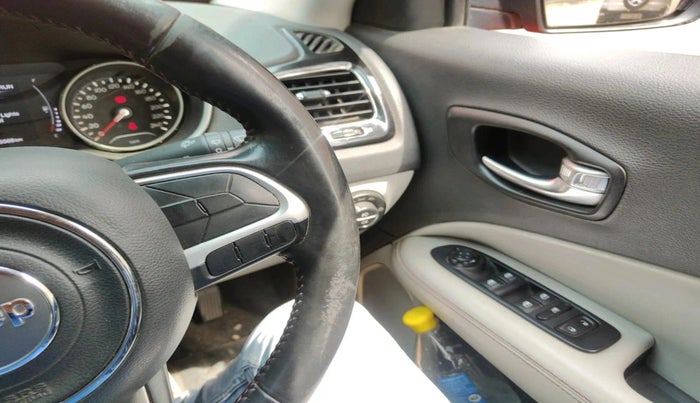 2018 Jeep Compass LIMITED 2.0 DIESEL, Diesel, Manual, 1,35,568 km, interior