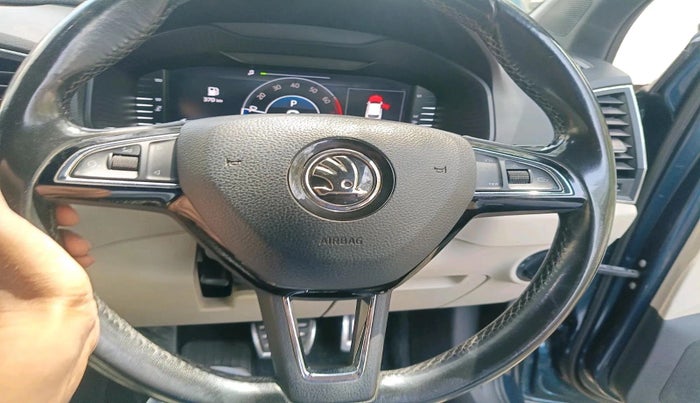 2020 Skoda Karoq STYLE 1.5 TSI AT, Petrol, Automatic, 80,654 km, interior