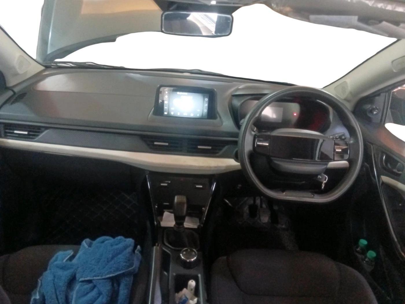 2023 Tata NEXON PURE 1.2 PETROL, CNG, Manual, 13,510 km, interior