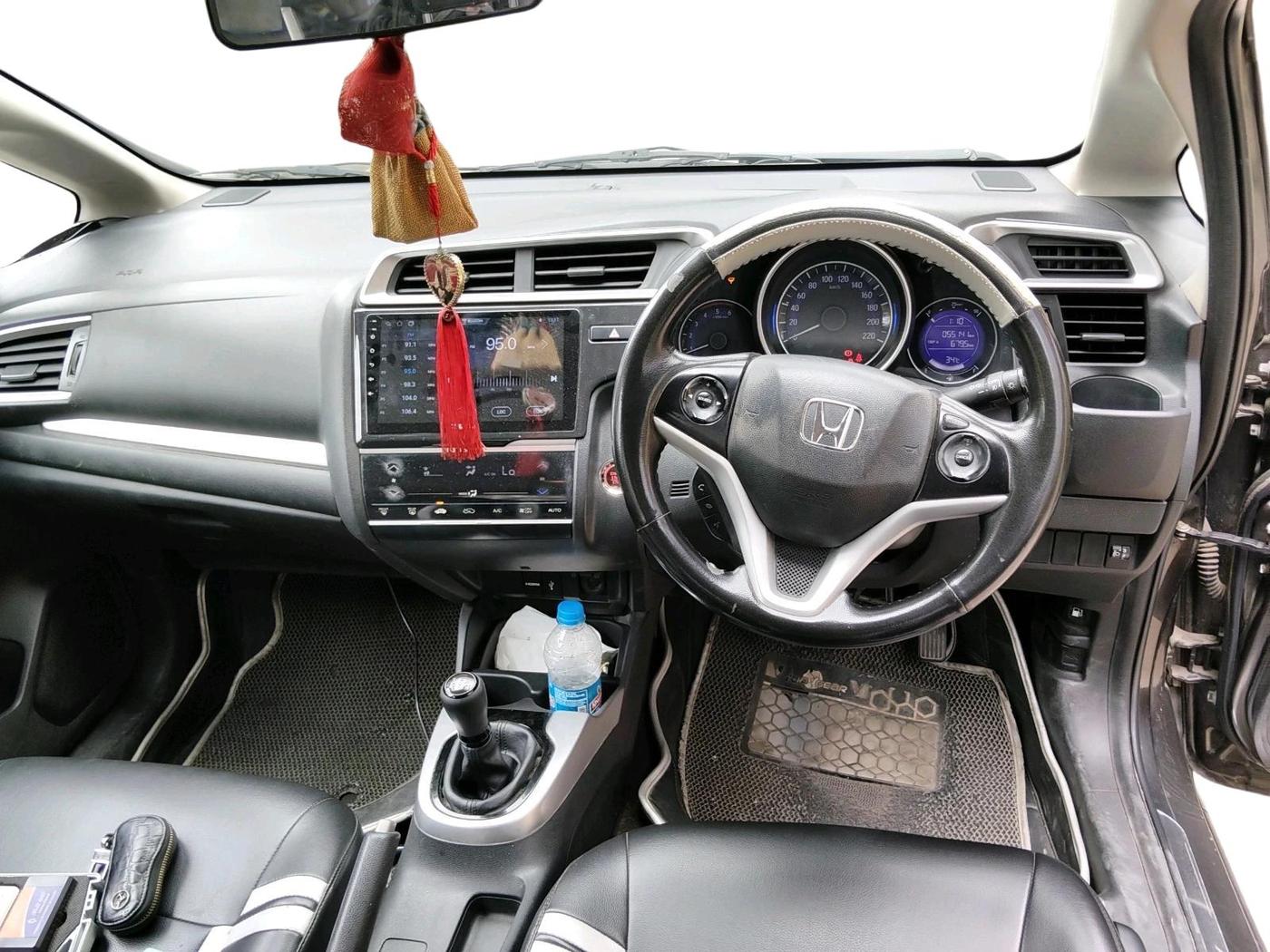 2018 Honda WR-V 1.5L I-DTEC VX MT, Diesel, Manual, 55,141 km, interior