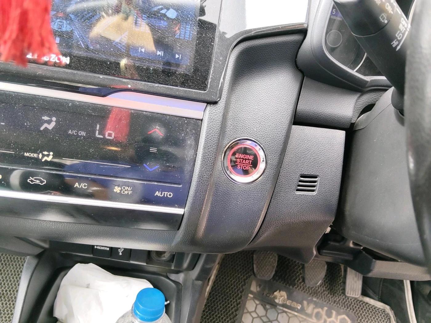 2018 Honda WR-V 1.5L I-DTEC VX MT, Diesel, Manual, 55,141 km, interior
