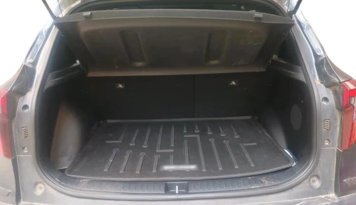 2024 KIA SELTOS  X LINE 1.5 TURBO PETROL DCT, Petrol, Automatic, 19,796 km, exterior