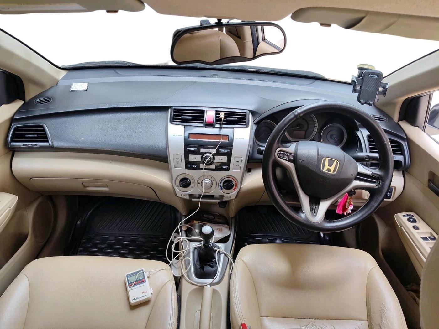 2011 Honda City 1.5L I-VTEC S MT, Petrol, Manual, 1,71,947 km, interior