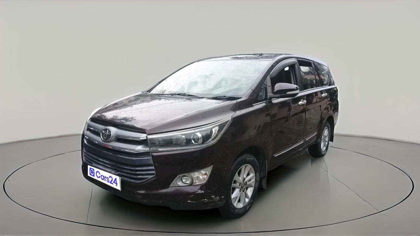 2018 Toyota Innova Crysta 2.4 VX 7 STR, Diesel, Manual, 1,22,403 km, exterior