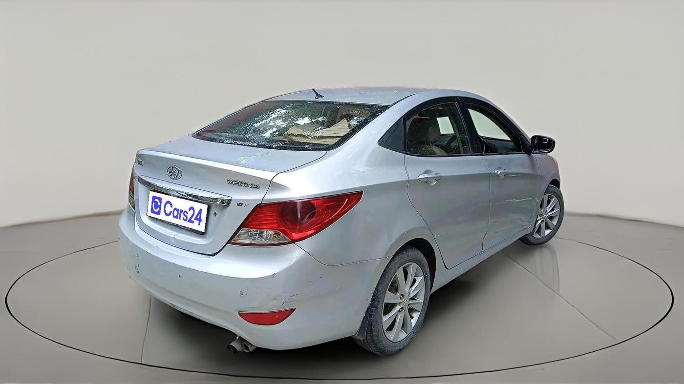 2012 Hyundai Verna FLUIDIC 1.6 VTVT SX, Petrol, Manual, 1,11,590 km, exterior