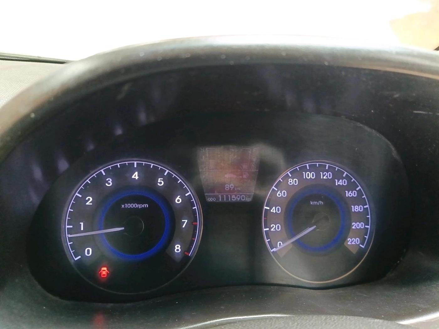 2012 Hyundai Verna FLUIDIC 1.6 VTVT SX, Petrol, Manual, 1,11,590 km, interior