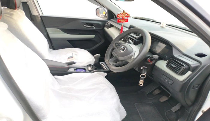 2024 Tata PUNCH Adventure (S), Petrol, Manual, 5,380 km, interior