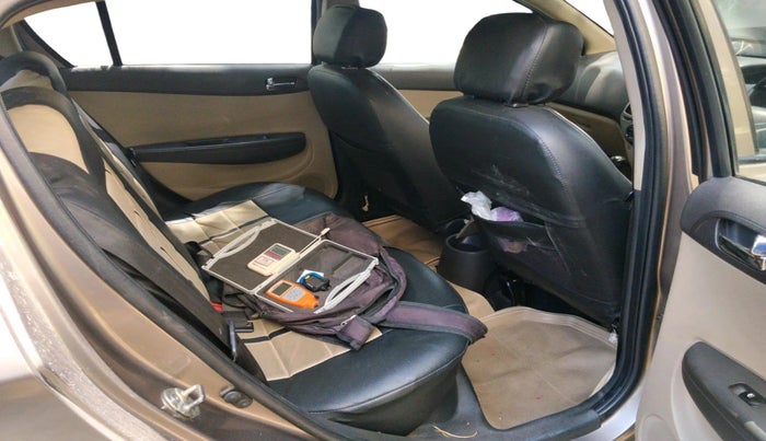 2012 Hyundai i20 MAGNA (O) 1.2, Petrol, Manual, 1,71,956 km, interior