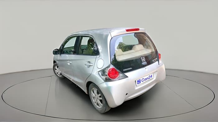 2012 Honda Brio V MT, CNG, Manual, 97,768 km, exterior